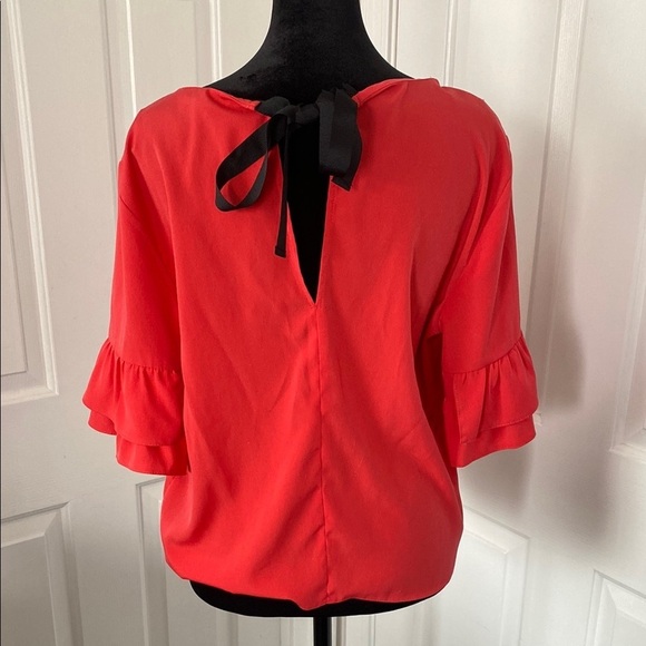 Top Shop Vibrant Red Blouse with Bell Sleeves and Ruffled Details - Picture 6 of 13